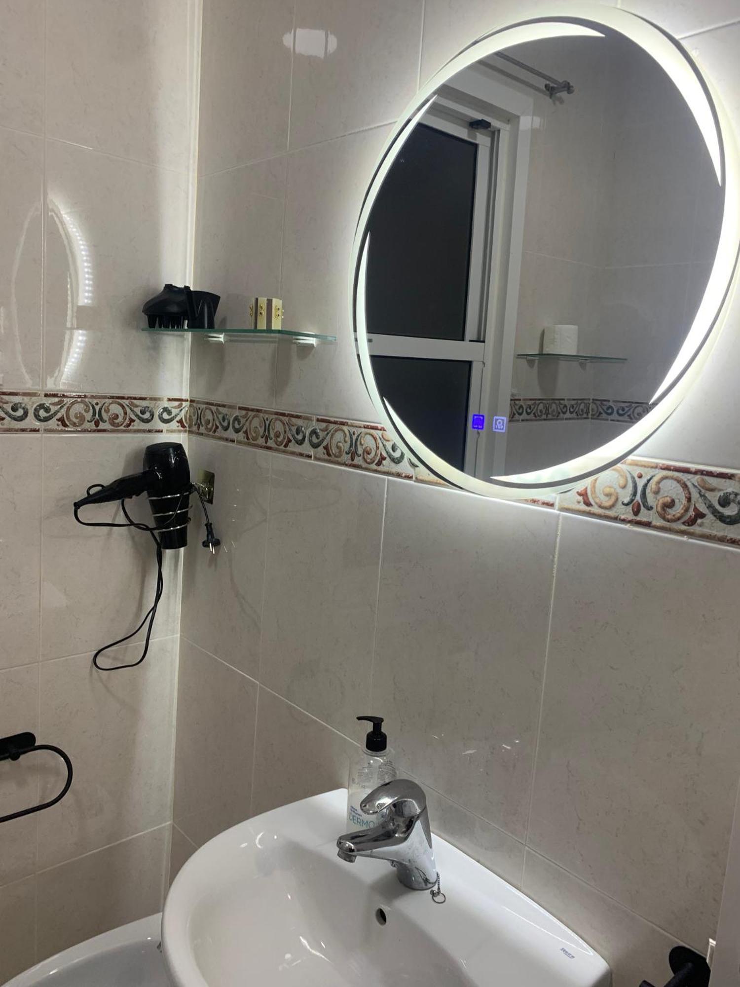 Apartamento Centrico A 1Km De La Playa. Puentedeume Exterior foto